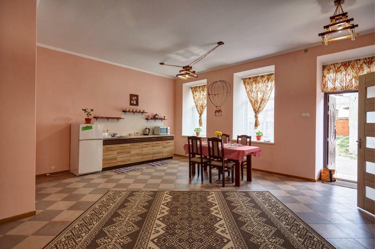 Sweet Home Kamianets-Podilskyi Εξωτερικό φωτογραφία